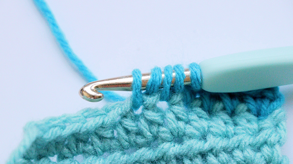 Half Double Crochet - 5 loops on crochet hook