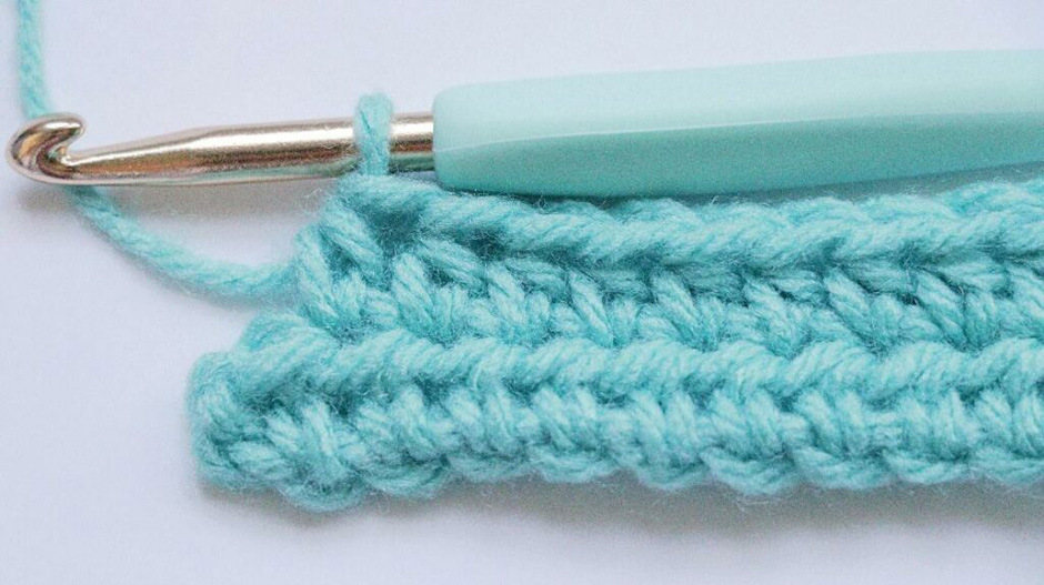 Half Double Crochet - making hdc stitches
