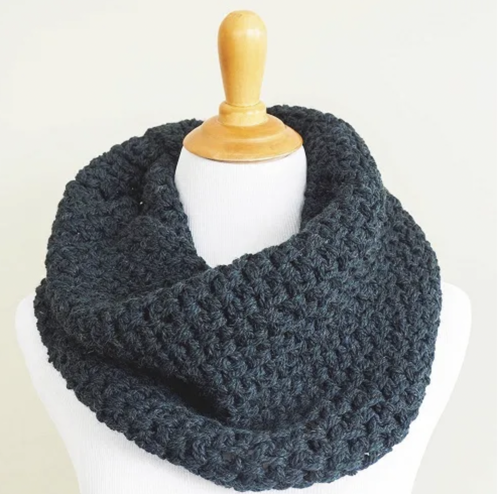 Moss Stitch Cowl Crochet Pattern