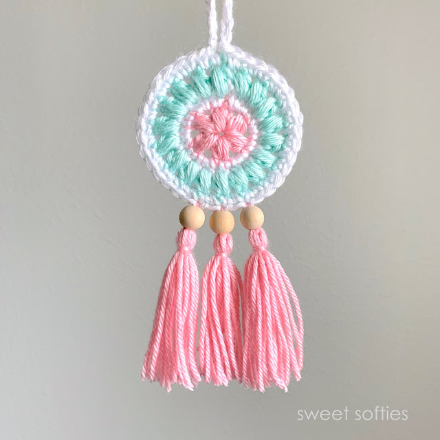 Petite Floral Dream Catcher Crochet Pattern