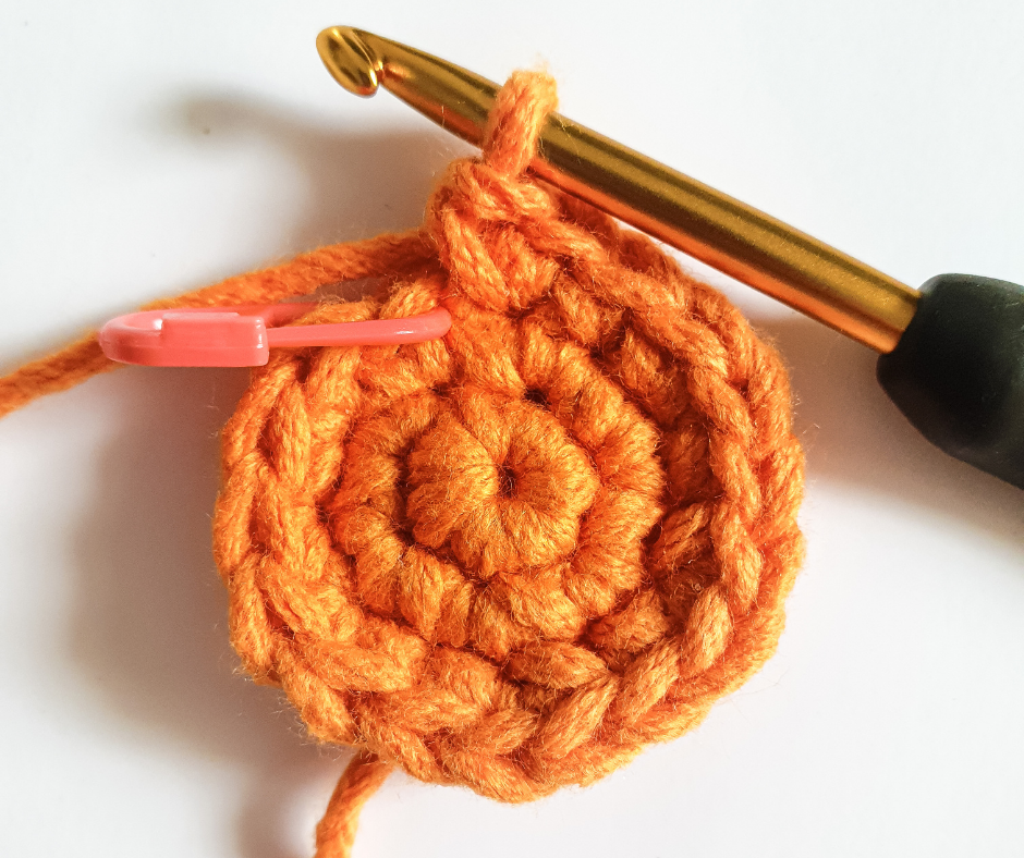 single crochet stitch - continuous round