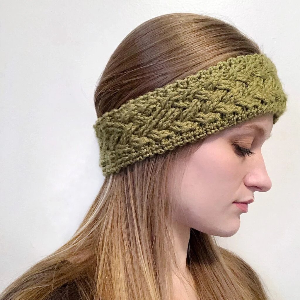 Canan Cabled Crochet Headband 